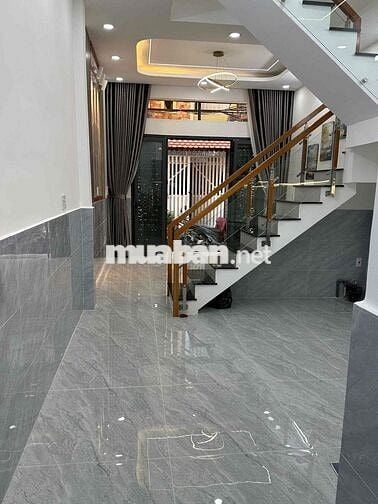 Bán nhà Kế bên Tân phú nguyễn Sơn 2tầng 4ty3 . 4x11 .,HXH. 2pn sổ đẹp.