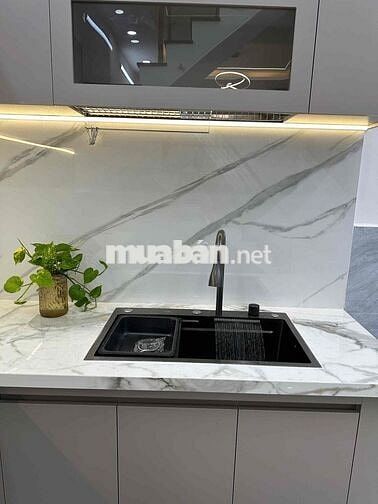 Bán nhà Kế bên Tân phú nguyễn Sơn 2tầng 4ty3 . 4x11 .,HXH. 2pn sổ đẹp.