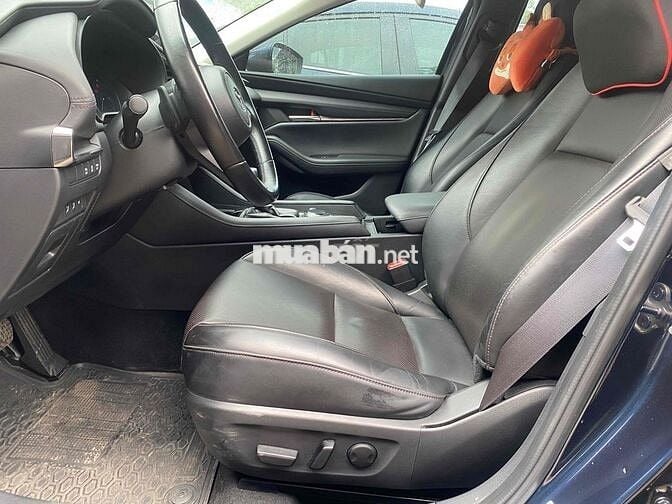 Mazda 3 2023 1.5L Luxury