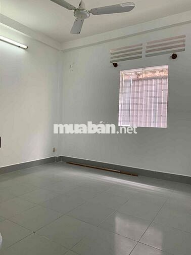 Nhà Mới Đẹp Khu Vip Cư Xá Bình Thới , DT: 4x20m, 3lầu 6PN 4WC