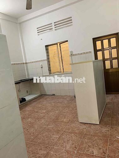 Nhà Mới Đẹp Khu Vip Cư Xá Bình Thới , DT: 4x20m, 3lầu 6PN 4WC