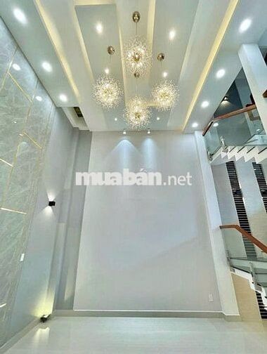 Cho thuê gấp nhà MT 9A Đường Số 2 Cư Xá Đô Thành, Phường 4, Quận 3