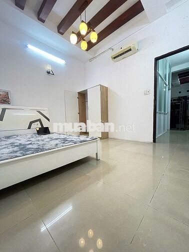 Cho thuê 1 phòng ngủ rộng 35m² tách bếp riêng ngay Hòa Bình Quận 11