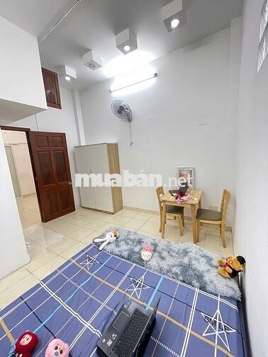Cho thuê 1 phòng ngủ rộng 35m² tách bếp riêng ngay Hòa Bình Quận 11