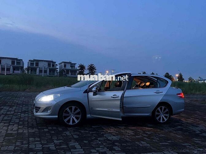 Peugeot 408 2014 Premium - 23000 km