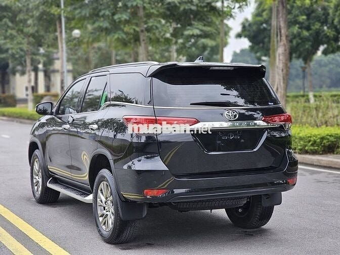 Toyota Fortuner 2024 2.7L 4x2 AT 7,000 km như mới.