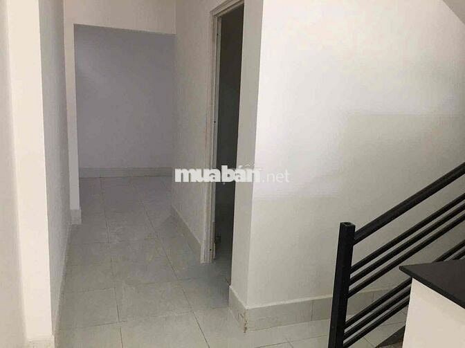 Nhà trệt lửng 5x20m KDC Bình Nhựt