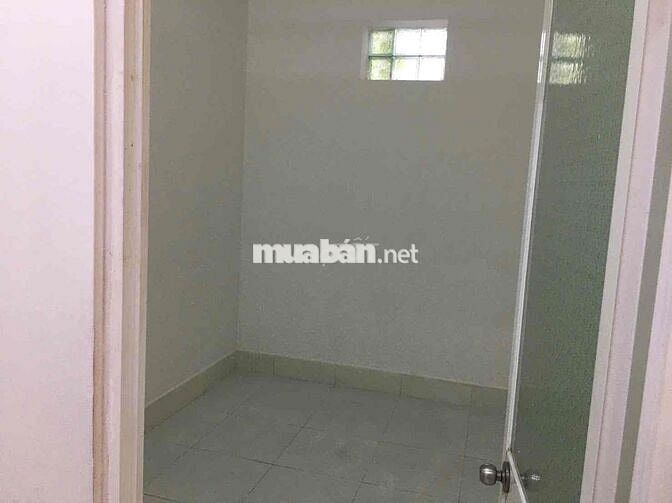 Nhà trệt lửng 5x20m KDC Bình Nhựt