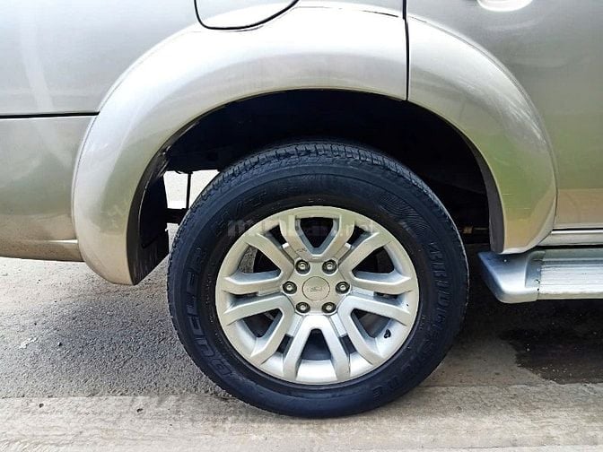 Bán rẻ FORD EVEREST AT bản LIMITED 2015 ZIN AZ RẤT ĐẸP!