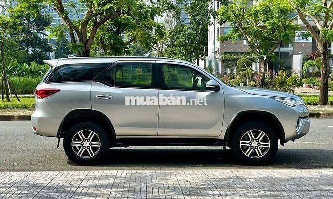 Toyota Fortuner 2018 2.7V 4x2 AT - 140,000 km.