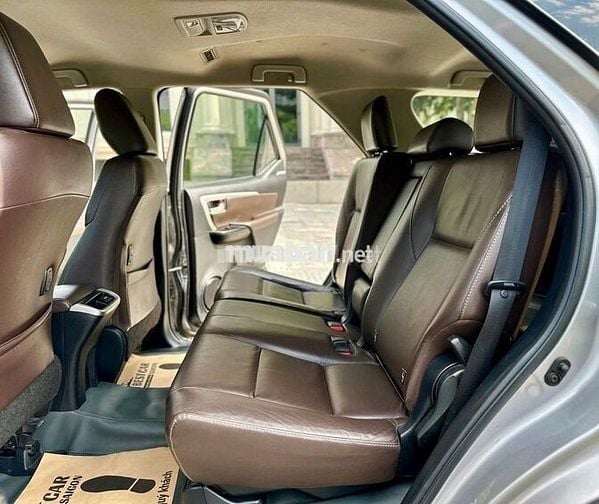 Toyota Fortuner 2018 2.7V 4x2 AT - 140,000 km.