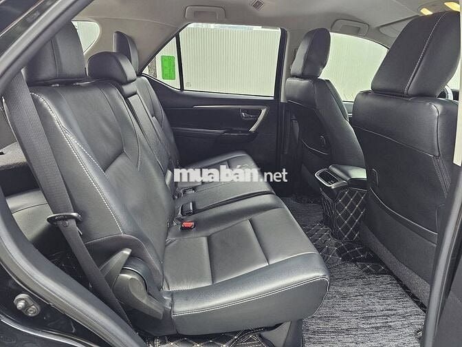 Toyota Fortuner 2024 2.7L 4x2 AT 7,000 km như mới.