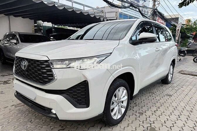 TOYOTA INNOVA CROSS 2.0AT - 26000 km