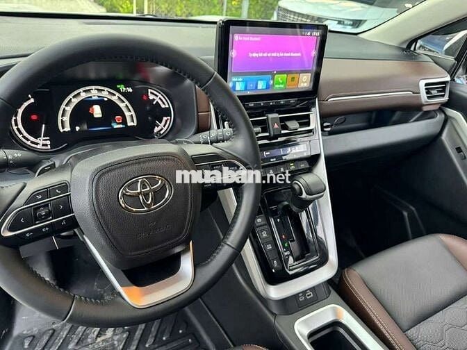TOYOTA INNOVA CROSS 2.0AT - 26000 km