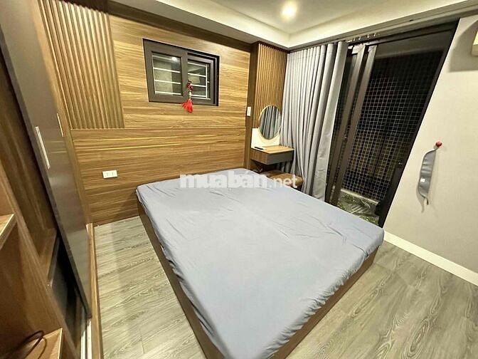Cho thuê nhà 2 Tầng 172 Lạc Long Quân full nội thất sịn