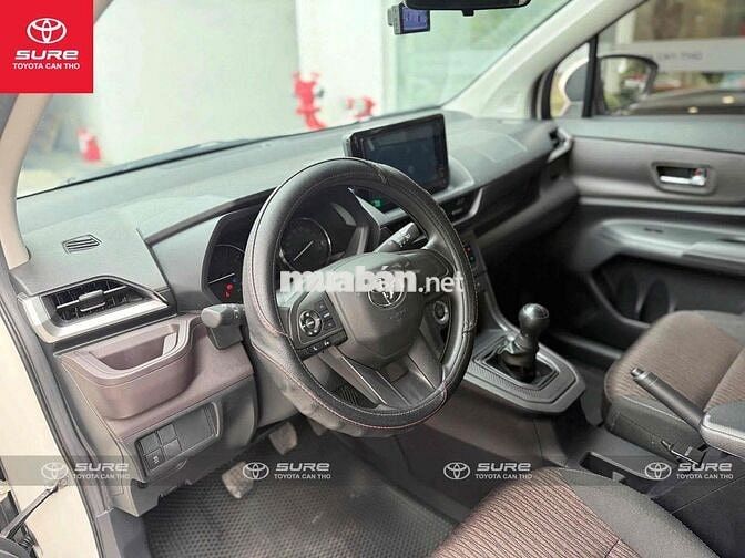 Toyota Avanza Premio 2024 MT - siêu lướt 26.000 km