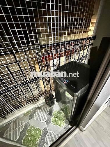 Cho thuê nhà 2 Tầng 172 Lạc Long Quân full nội thất sịn