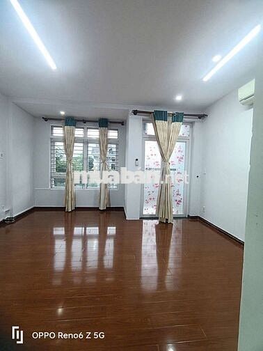 Nhà Khu Ao sen Tên lửa có máy lạnh Dt 5x20. 6 phòng 25 Triệu