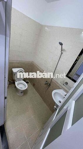 CHỈ CÒN 1 PHÒNG *** CÓ GÁC - CỬA SỔ GIẾNG TRỜI