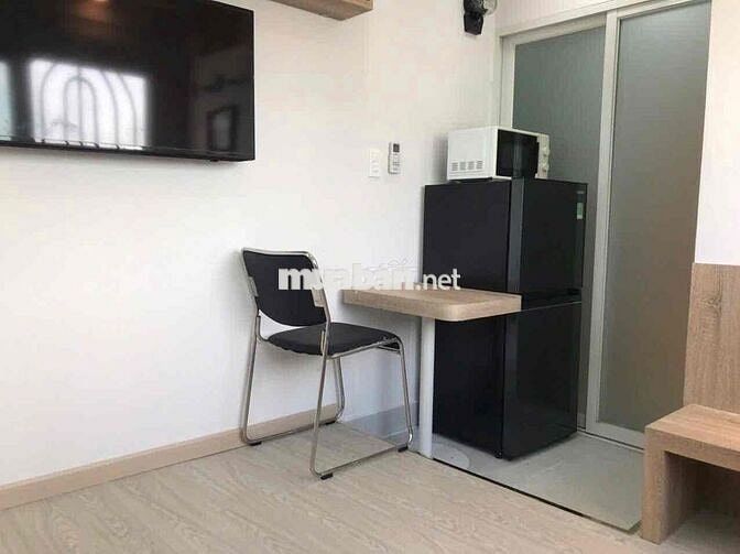 Studio Tách Bếp 16m2 - Thang Máy - Hầm Xe - Free Tất Cả Phí Dịch Vụ