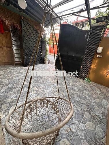 chính chủ cho thuê nhà sân rộng gần chợ Vườn Lài