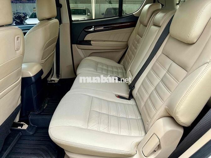 🆘🆘🆘MU_X 1.9Turbo 10/2019 Số Sàn Máy Dầu Nhập Thái