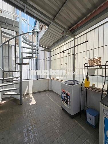 🏠Căn Hộ 1PN + 60m2 - Ngay CV 23/9 - Gần ĐH Hoa Sen - Ban Công Lớn