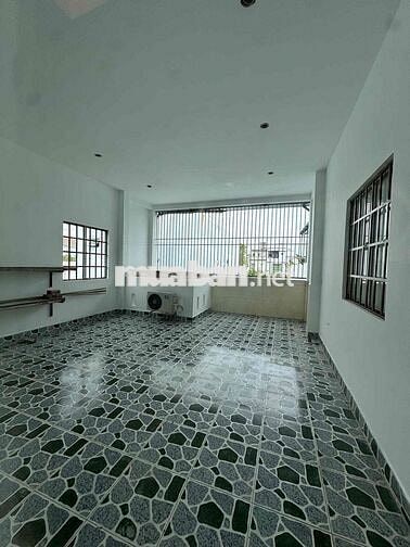 Cho thuê nhà 3 tầng đường Nguyễn Hiến Lê Hoà Xuâ n