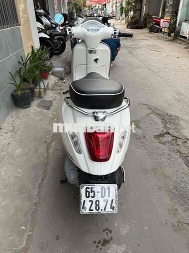 2015 đèn vuon xe đep may zin êm xe đúng chủ