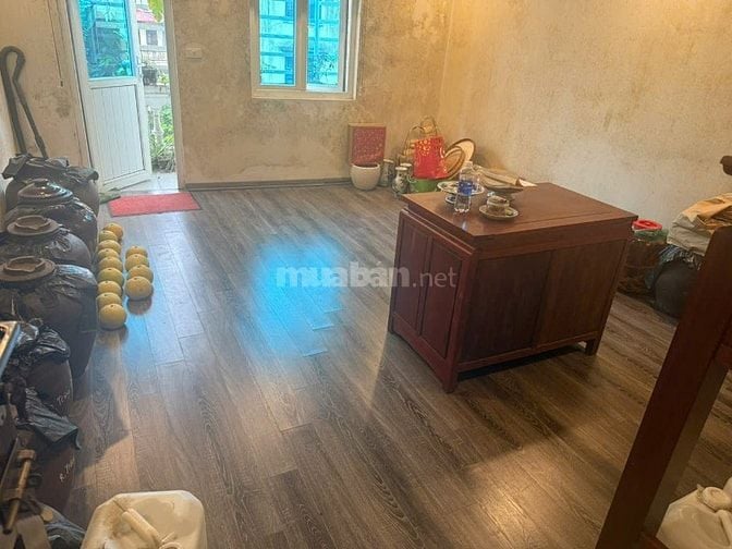 Chính chủ bán nhà mặt phố 146m2- 4 tầng, đang kinh doanh tốt, 1 mặt ti