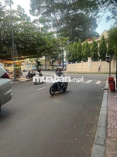 CHO THUÊ NHÀ TRUNG TÂM QUẬN 1 – VỊ TRÍ ĐẮC ĐỊA GẦN CHỢ BẾN THÀNH