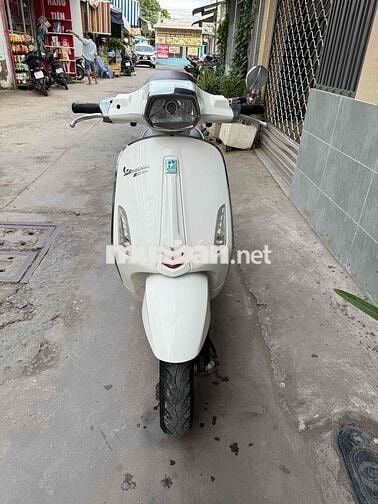 2015 đèn vuon xe đep may zin êm xe đúng chủ
