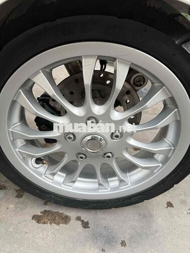 2015 đèn vuon xe đep may zin êm xe đúng chủ