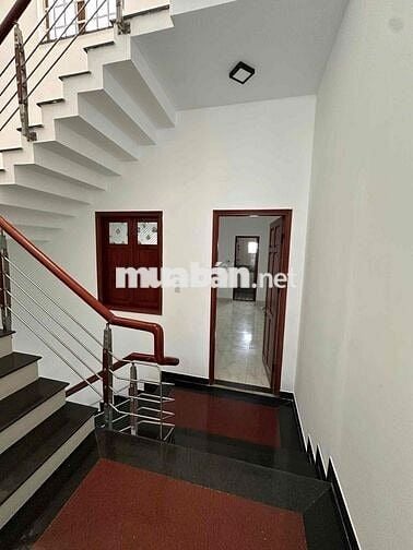 Cho thuê nhà 3 tầng đường Nguyễn Hiến Lê Hoà Xuâ n
