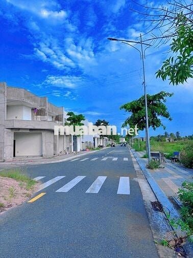 ĐẤT BIỆT THỰ MINI, TRUNG TÂM 2 KCN LỚN, ĐỐI DIỆN KCN 40.000 CÔNG NHÂN
