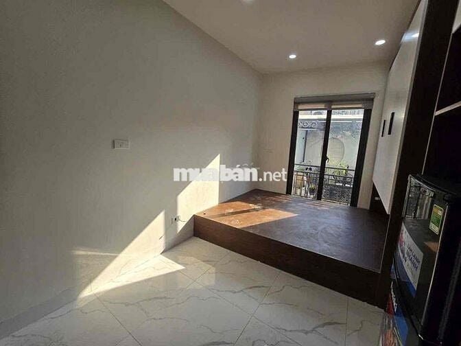 CCMN PHỐ TRƯƠNG ĐỊNH. THANG MÁY. FULL ĐỒ. GIÁ 4TR5
