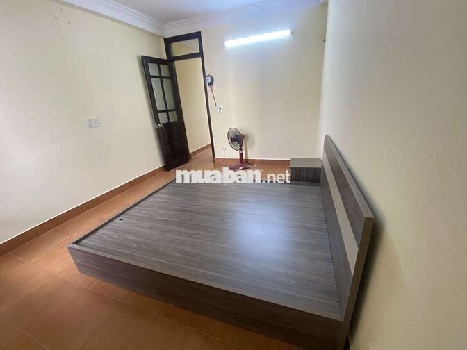 Phòng trọ 20m2 đường Giáp Bát gần trường học,chợ thuận tiện đi lại