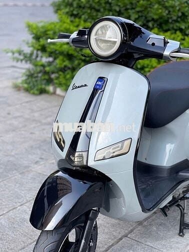 Piaggio Vespa 50cc 2024