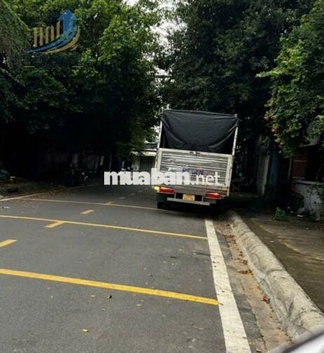 MẶT BẰNG TRỐNG SUỐT 200M2 MẶT TIỀN ĐƯỜNG PHẠM VĂN ĐỒNG