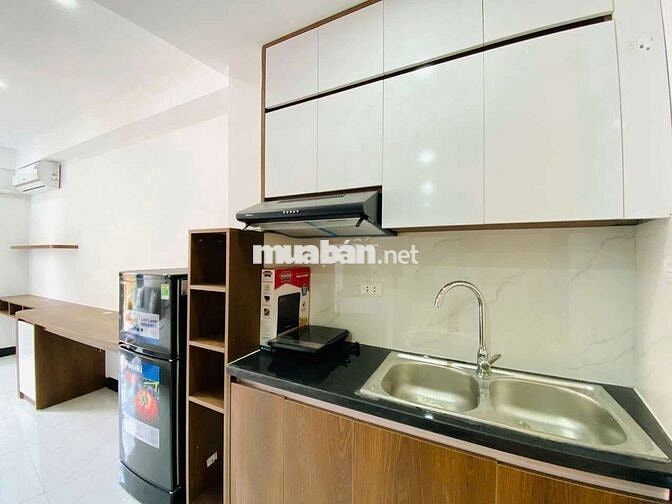 Siêu phẩm CCMN 30m2 Gác xép. Full đồ, ban công view hồ ở Định Công Hạ
