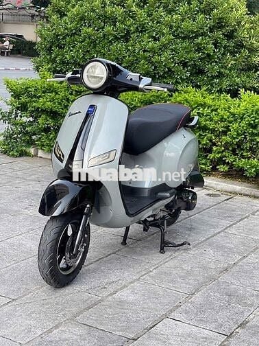 Piaggio Vespa 50cc 2024