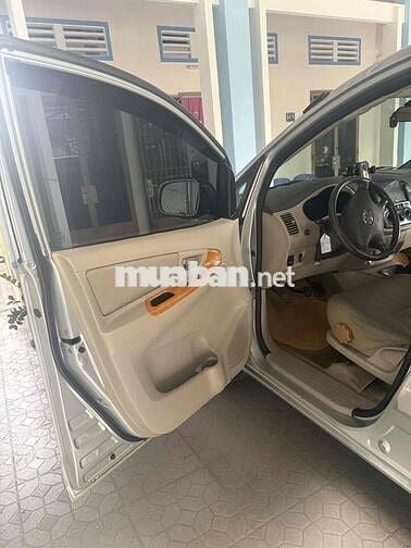 Toyota Innova 2010 G - 195000 km