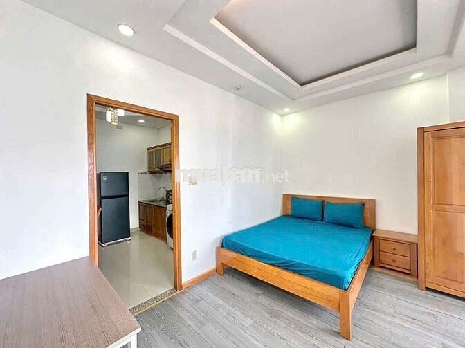 Căn Hộ 1 PN Ban Công Tách Bếp Ngay Vòng Xoay Cống Quỳnh Q1
