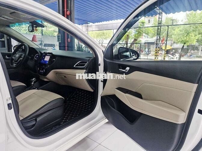 Hyundai Accent 1.4AT ATH bản cao cấp chuẩn GĐ