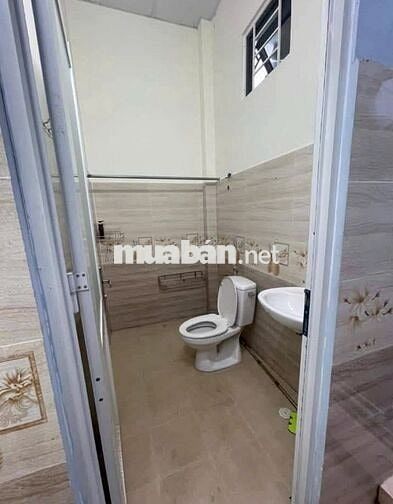 Chú Hùng gừi bán gấp căn nhà ở  Củ Chi. DT 103m2,Giá chỉ có 910tr, SHR