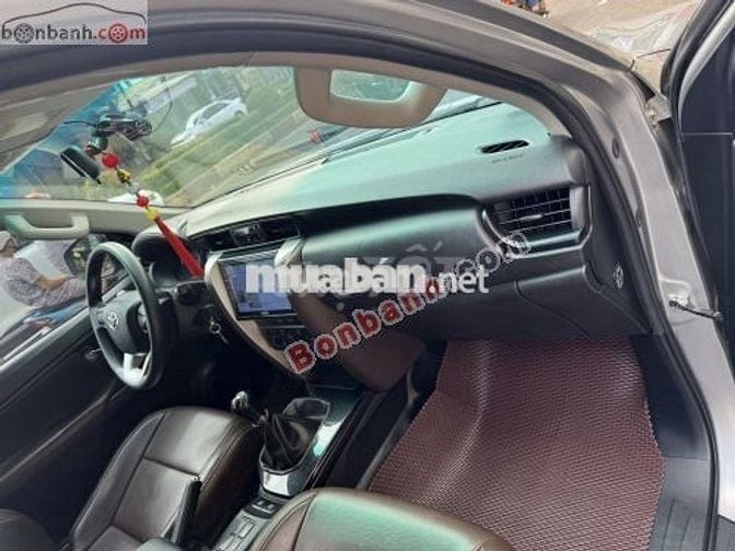 Toyota Fortuner 2.4G 4x2 MT 2018