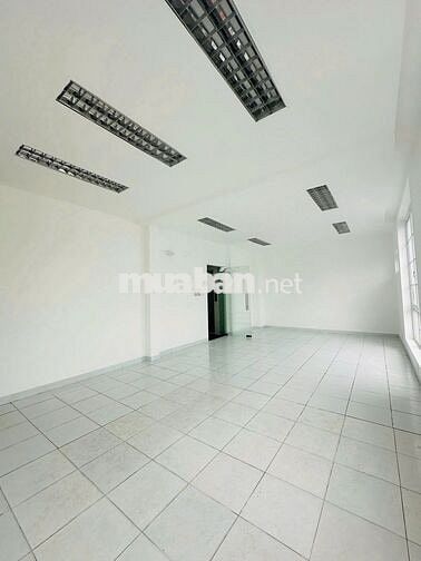 418A Cao Thắng, P12, Quận 10 - (10m x 14m) 2 Lầu