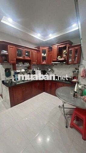 Nhà Đẹp 4 Tầng — Gần Tân Hương, Lê Thúc Hoạch  (4m x 21m) Đông