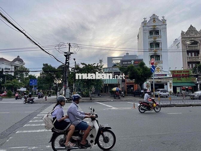 Cho Thuê Nhà Mặt Tiền 342 Tên Lửa Bình Tân, Ngã 4 Kinh Doanh