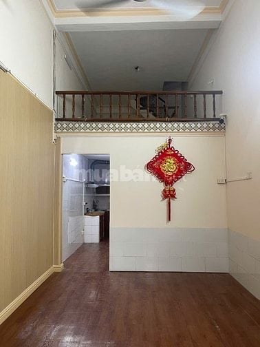 Cho thuê nhà ngõ 102 Kim Ngưu, HBT, DT  50m2 x 2,5 tầng, 2 phòng ngủ